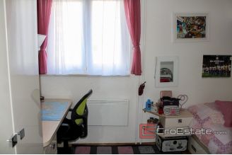 10 2018 107 Split apartment for sale1