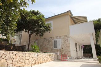 012 2022 159 island ciovo house sea view for sale