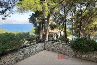 14 2016 342 Ciovo house sea view for sale