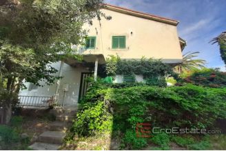 013 2016 344 Kastela Villa for sale