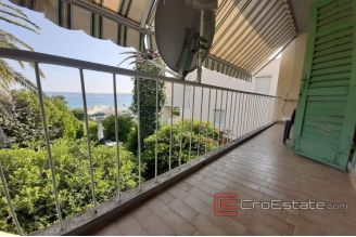013 2016 344 Kastela Villa for sale