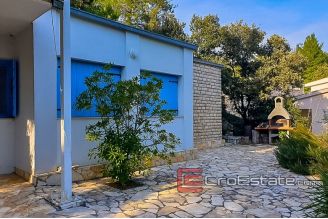 20 4880 30 Zadar area house first row for sale