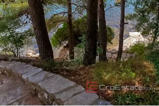 20 4880 30 Zadar area house first row for sale