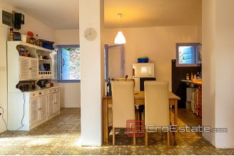 20 4880 30 Zadar area house first row for sale