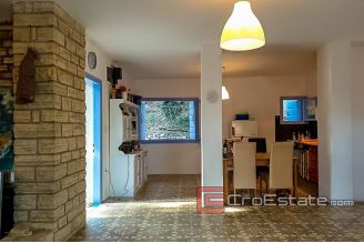 20 4880 30 Zadar area house first row for sale