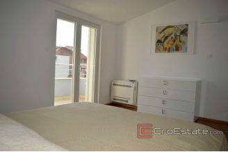 013 2016 375 split bacvice modern three bedrooms apartment for rent