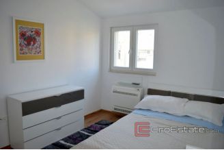 013 2016 375 split bacvice modern three bedrooms apartment for rent