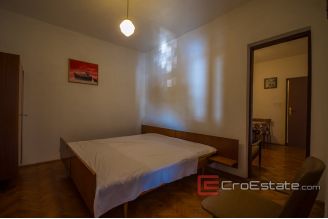 15 2013 68 Brac house seafront for sale