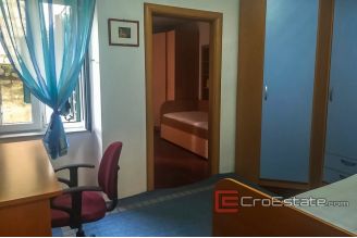 11 2024 67 Split apartment 3rooms for rent