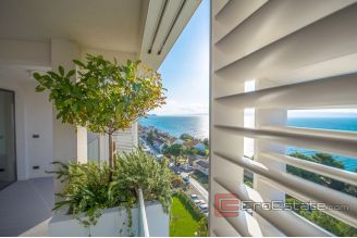 020 2024 68 split luxury three bedrooms apartment for sale