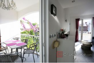 020 2019 98 podstrana twe bedrooms apartment for sale