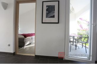 020 2019 98 podstrana twe bedrooms apartment for sale
