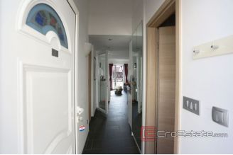 020 2019 98 podstrana twe bedrooms apartment for sale