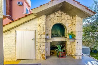 20 2019 69 Rogoznica area house swimming pool for sale