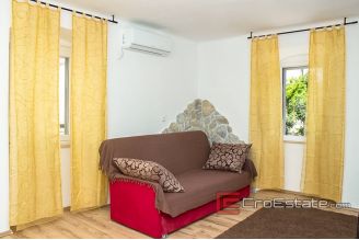 15 2018 119 Split apartment for sale