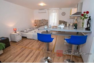 15 2018 119 Split apartment for sale