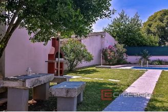 19 4883 30 Istra house swimming pool for sale