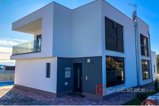 014 2022 196 Sibenik villa sea view for sale
