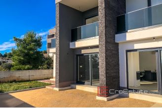 014 2022 196 Sibenik villa sea view for sale