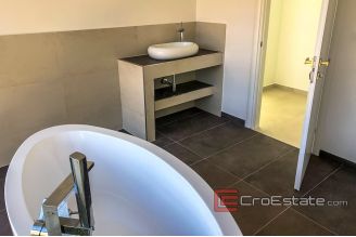 014 2022 196 Sibenik villa sea view for sale