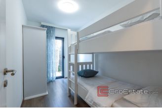 020 2022 197 Omis villa swimming pool for sale