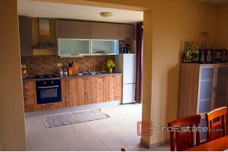11 2019 74 Split area house for sale