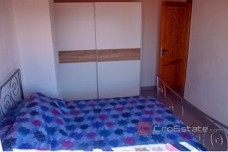 11 2019 74 Split area house for sale