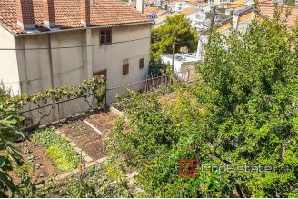 06 4936 30 Sibenik apartment for sale