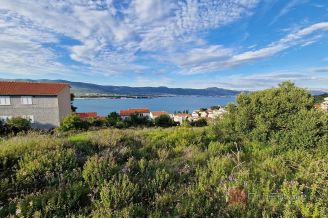 004 4888 30 Island of Ciovo Building land with a sea view for sale