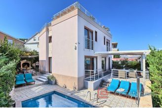 020 2021 212 island ciovo seafront villa with pool for sale