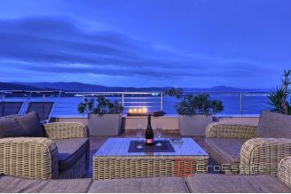020 2021 212 island ciovo seafront villa with pool for sale