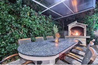 020 2021 212 island ciovo seafront villa with pool for sale