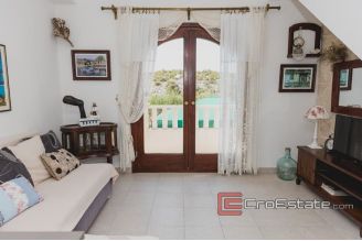 20 2021 218 Sibenik house seafront for sale