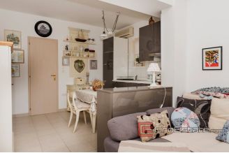 20 2021 218 Sibenik house seafront for sale
