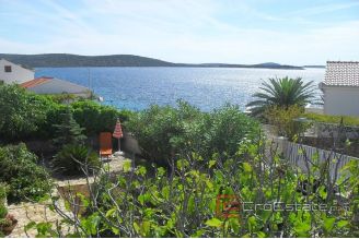 019 2022 209 rogoznica house with sea view for sale