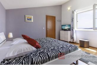 020 2022 213 kastela seaview villa with pool for sale