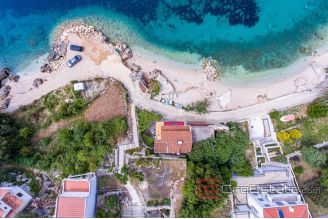 015 2016 400 near makarska semi detached house seafront for sale
