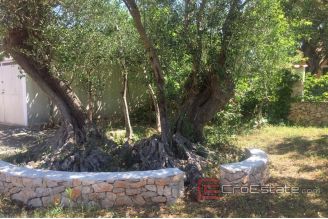 015 2021 228 near rogoznica holiday house for sale