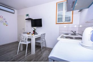 20 2019 70 Trogir stone house for sale