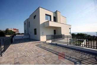 020 2021 194 rogoznica new villa for sale