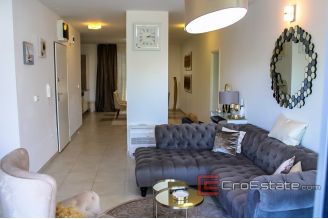 16 2021 196 Ciovo house sea view for sale