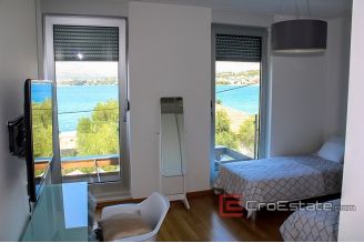 16 2021 196 Ciovo house sea view for sale