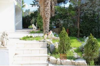 018 2021_197 seafront villa Primosten1