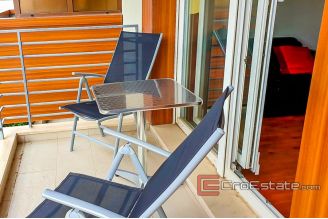 10 4963 30 Split apartment for sale