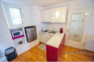 09 2025 19 Split apartment for sale