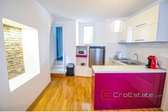 09 2025 19 Split apartment for sale