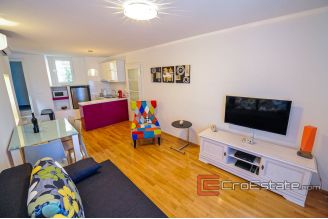 09 2025 19 Split apartment for sale