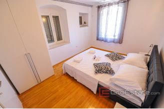 09 2025 19 Split apartment for sale