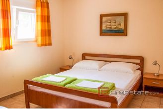 09 2021 201 Ciovo house sea view for sale