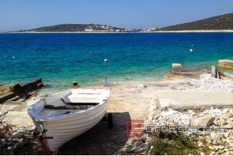 3649 30 rogoznica house first row 016